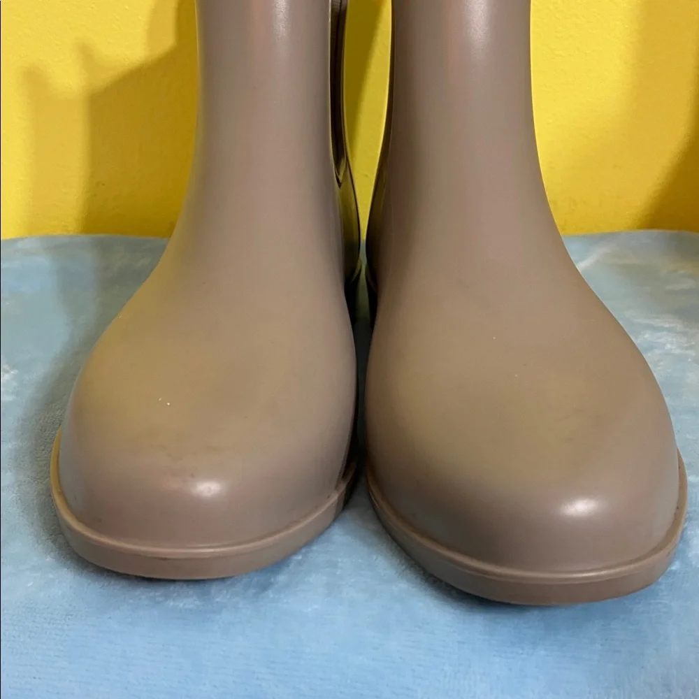 Women's Chelsea Rain Boots - Target A New Day™ size 9 WORN ONCE